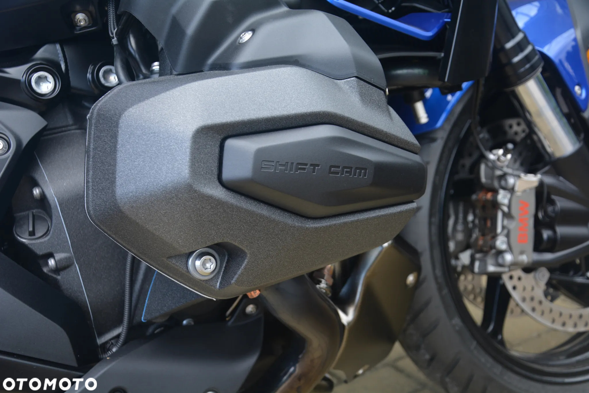 BMW R - 12