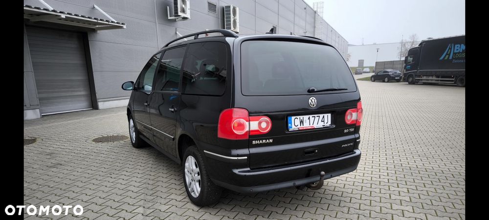 Volkswagen Sharan 2.0 TDI Trendline - 27