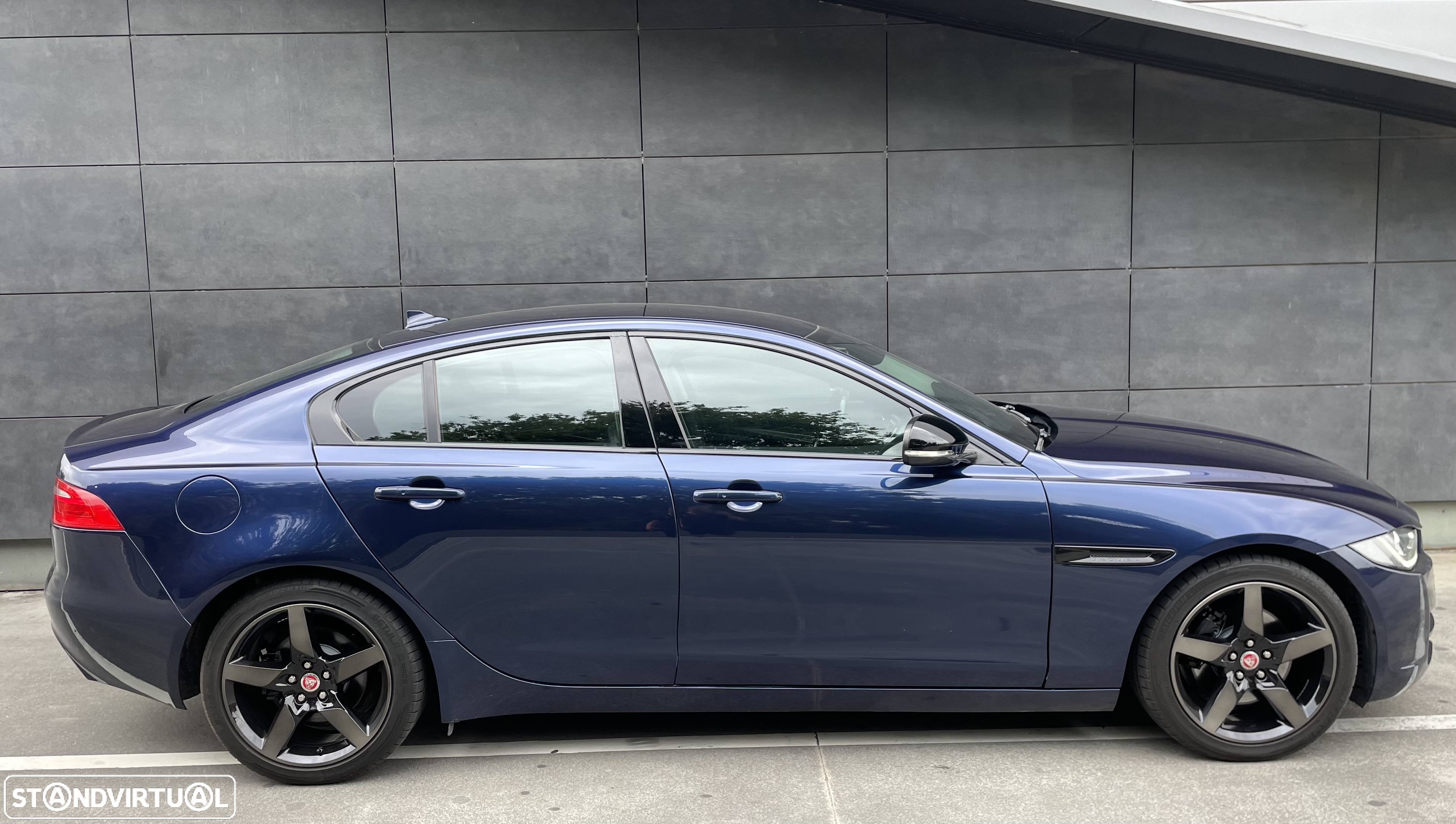 Jaguar XE E-Performance Aut. Pure - 32