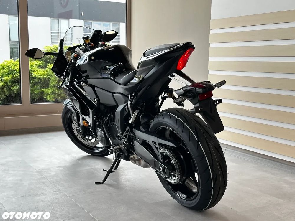 Yamaha R7 - 4