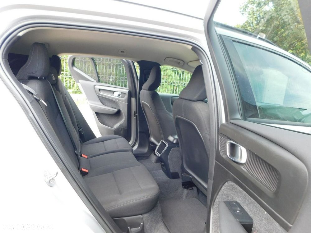 Volvo XC 40 T2 Essential - 14