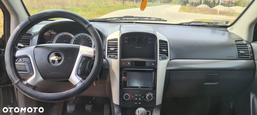 Chevrolet Captiva 2.0 4WD 7 Sitzer LT Exclusive - 6