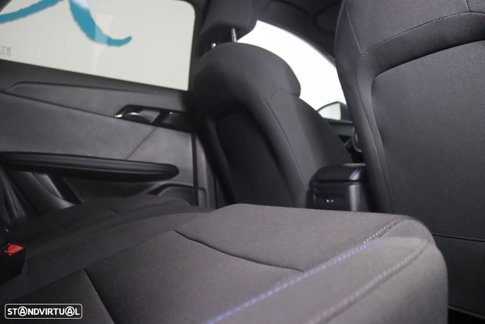 MG MG4 64 kWh Comfort - 16