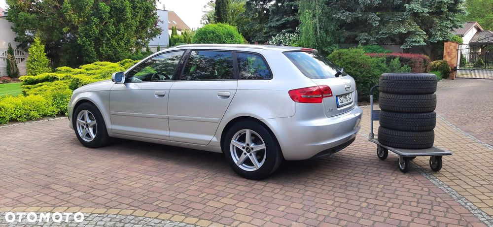 Audi A3 Sportback - 4