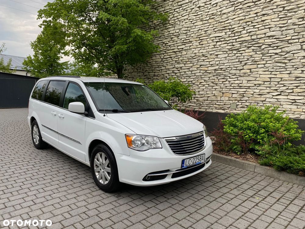 Chrysler Town & Country 3.6 Touring - 12