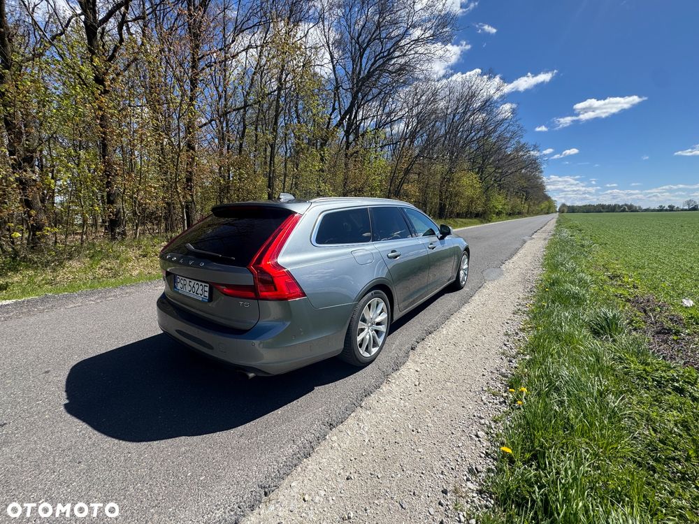 Volvo V90 T5 Momentum - 2