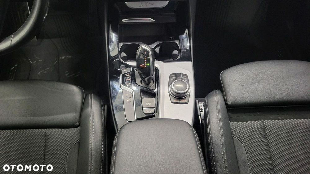 BMW X3 xDrive20d - 21