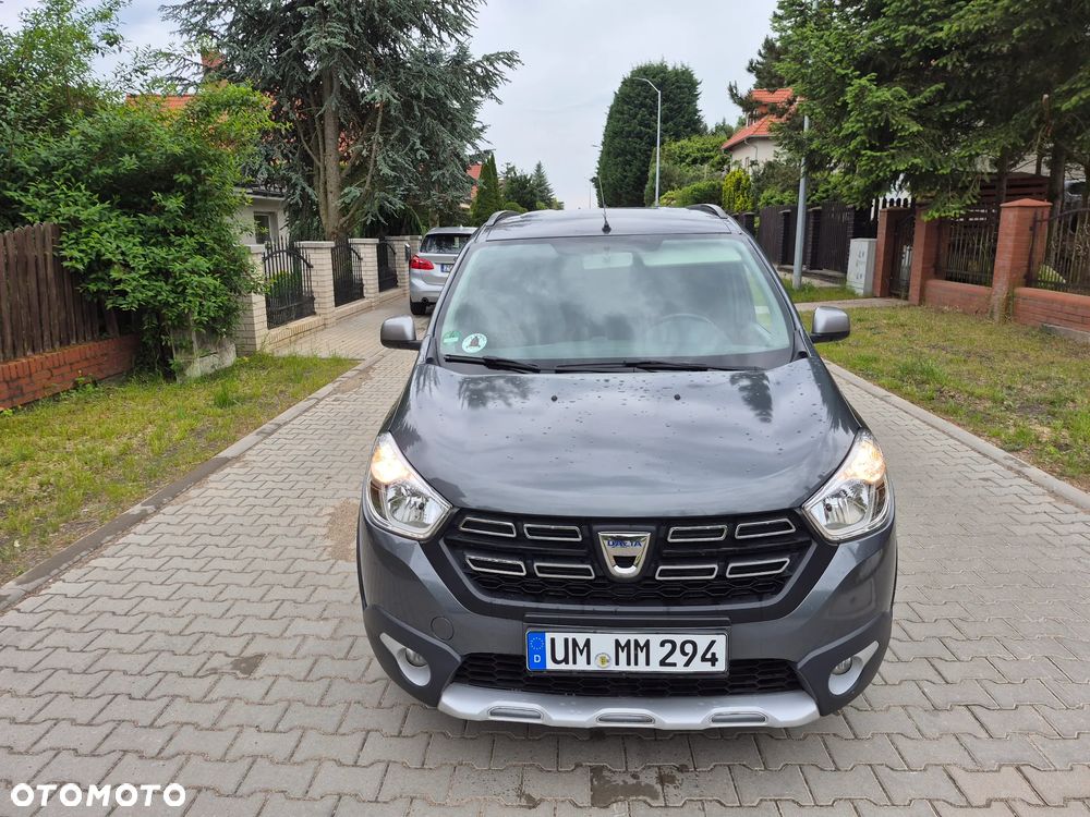 Dacia Lodgy SCe 100 Stepway - 9