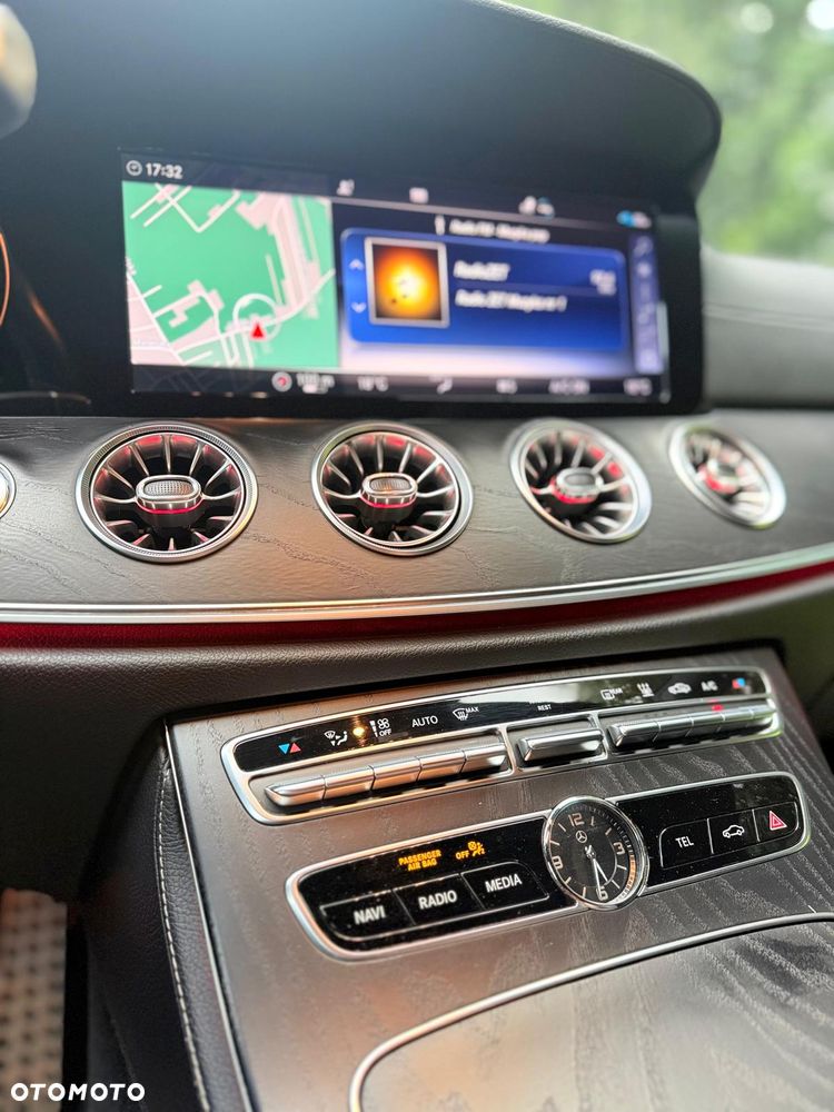 Mercedes-Benz Klasa E 220 d 4-Matic 9G-TRONIC - 10