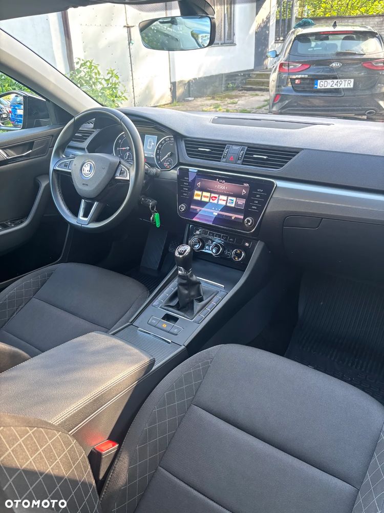 Skoda Superb 1.5 TSI ACT Ambition - 7