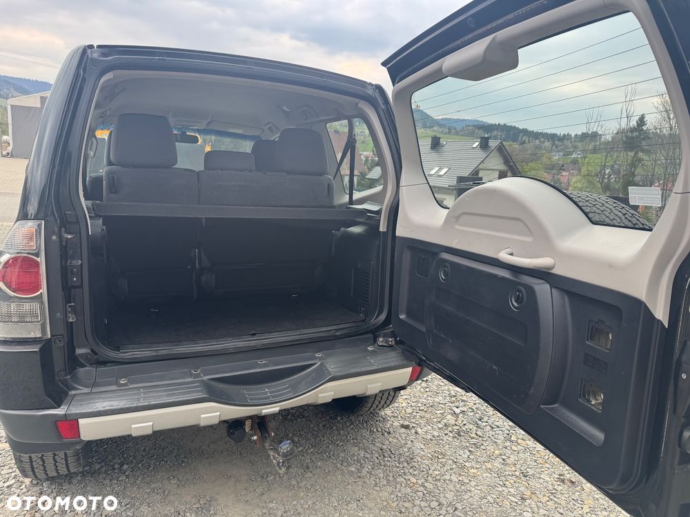 Mitsubishi Pajero - 7