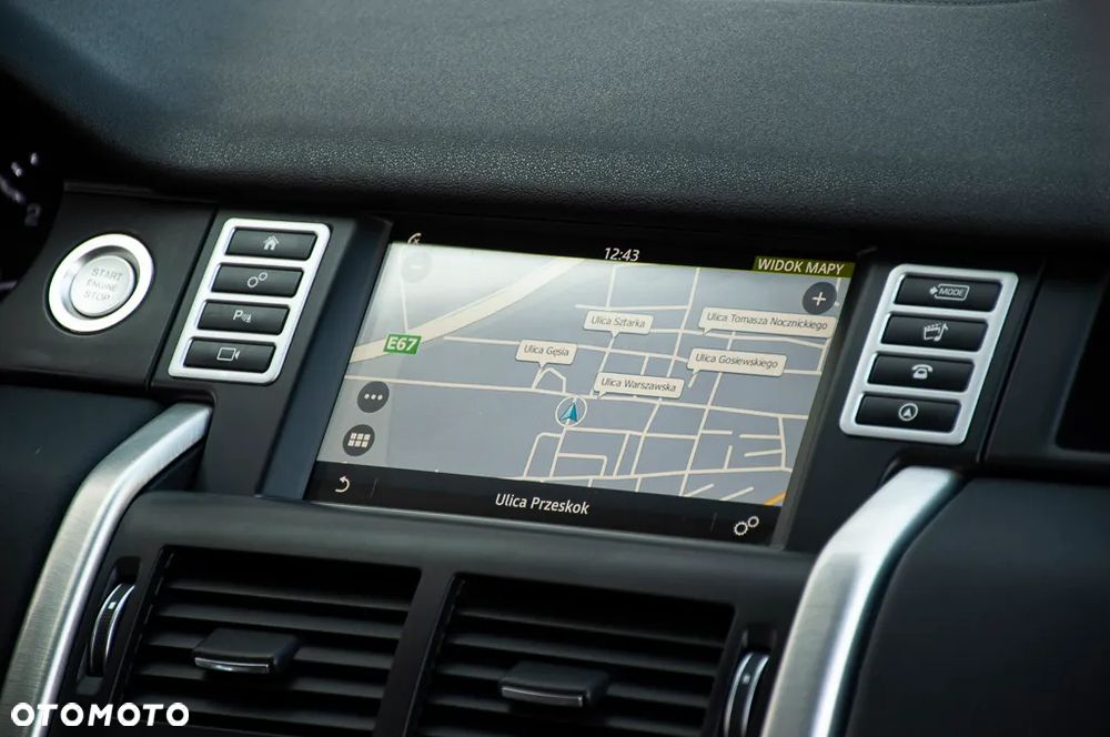 Land Rover Discovery Sport - 11