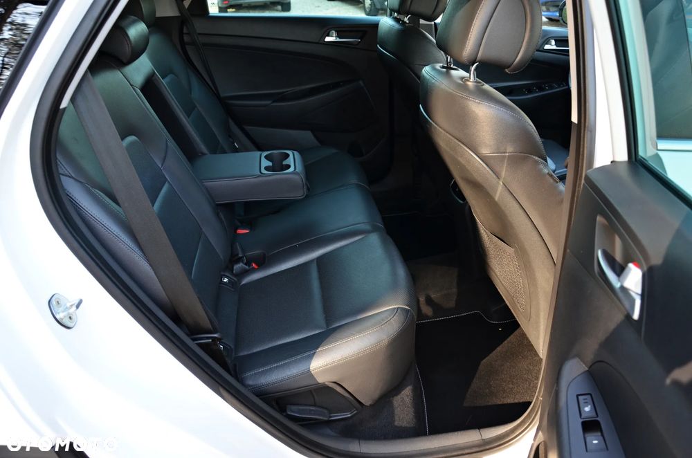 Hyundai Tucson 2.0 CRDI 4WD Premium - 36