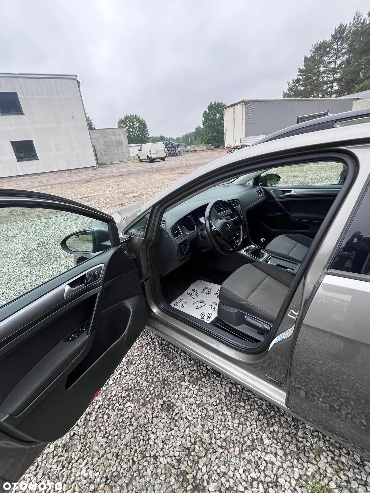 Volkswagen Golf VII 1.6 TDI BlueMotion Trendline - 10