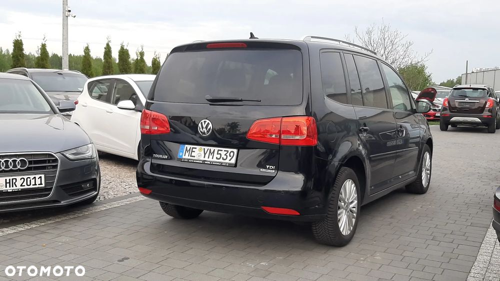 Volkswagen Touran - 2