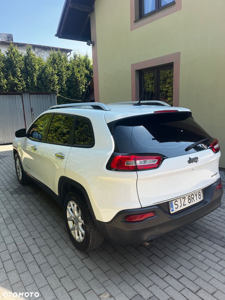 Jeep Cherokee - 3