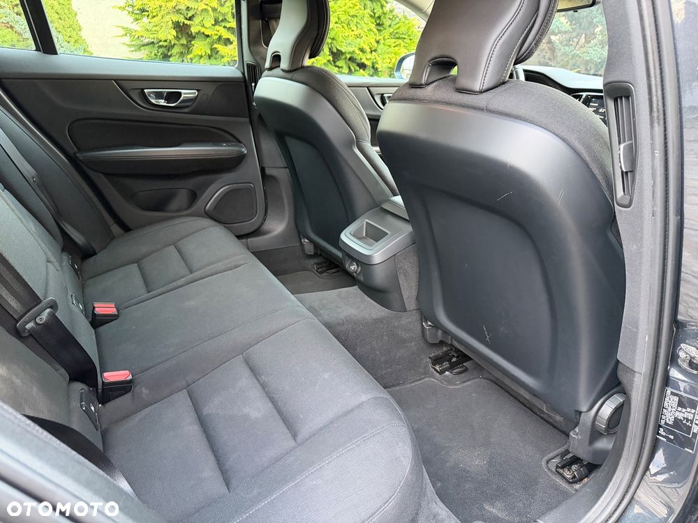 Volvo V60 D3 Summum - 35