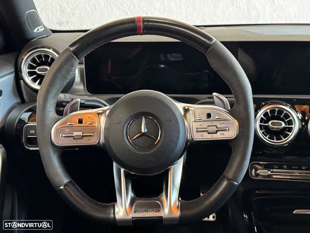Mercedes-Benz A 35 AMG 4Matic Speedshift DCT 7G - 22