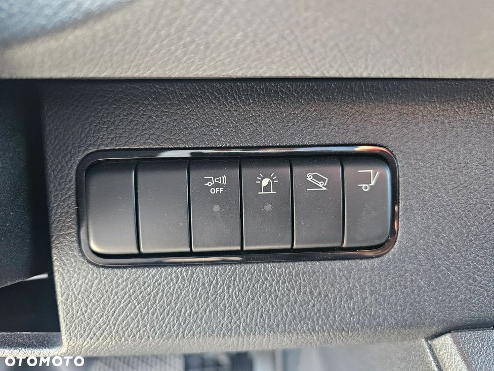 Mercedes-Benz SPRINTER 319 V6 3.0 CDI POMOC DROGOWA LAWETA KEEGER - 32