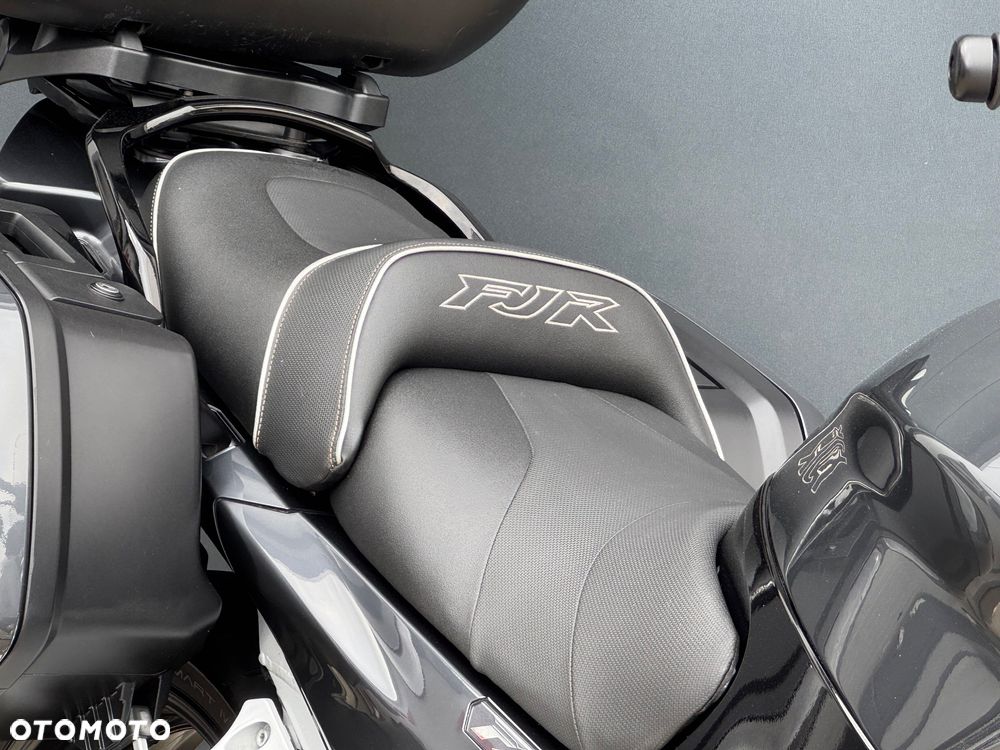 Yamaha FJR - 10