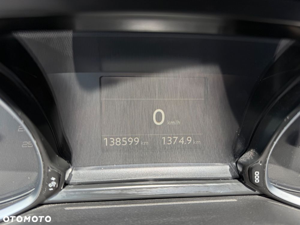 Peugeot 308 - 18