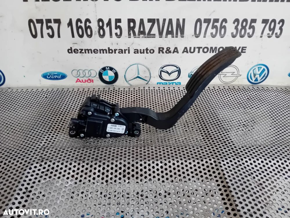 Pedala Acceleratie Dacia Duster 1.5 Dci Motor K9KR858 Cutie Manuala 4X4 TL8B005 Cod 18010613R - 2