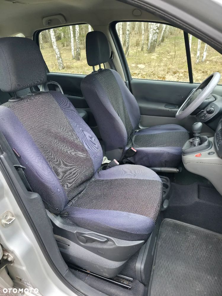 Renault Scenic 1.5 dCi Expression - 9