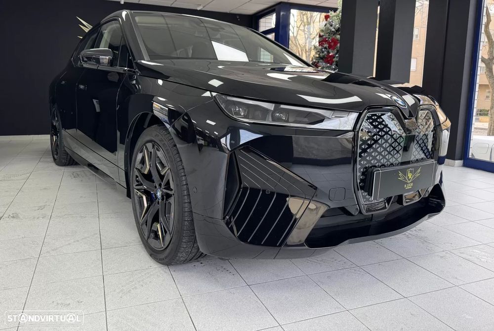 BMW iX xDrive 40 Pack Desportivo - 2