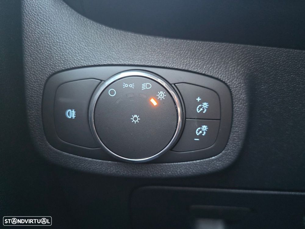Ford Fiesta 1.0 EcoBoost MHEV ST-Line X - 20