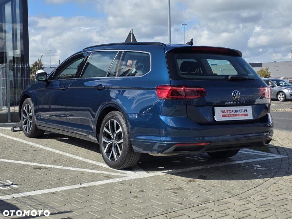 Volkswagen Passat - 6