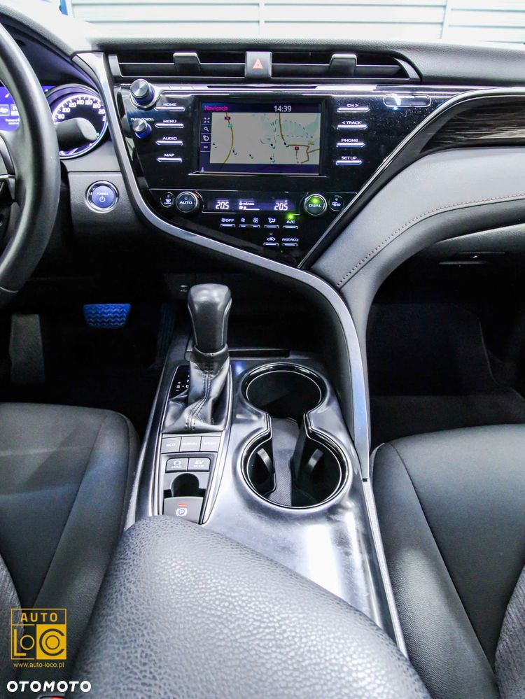 Toyota Camry 2.5 Hybrid Prestige CVT - 16