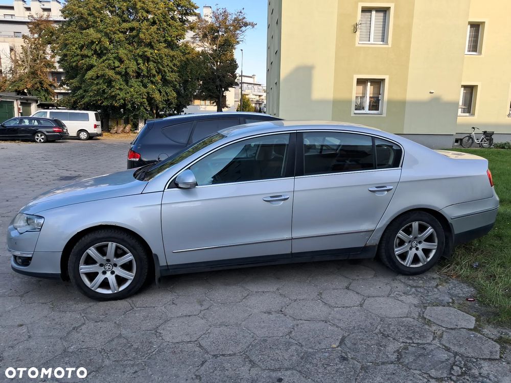 Volkswagen Passat 1.8 TSI Comfortline - 3
