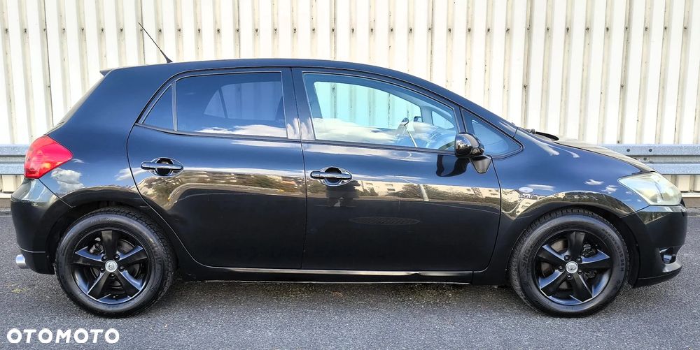 Toyota Auris 2.2 D-4D D-CAT - 6