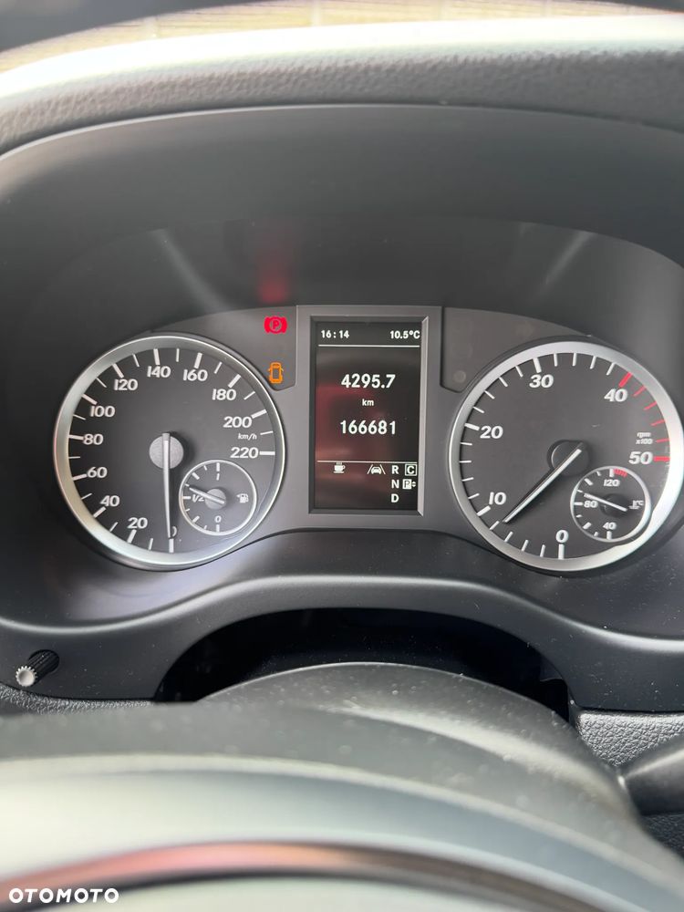 Mercedes-Benz Vito - 12