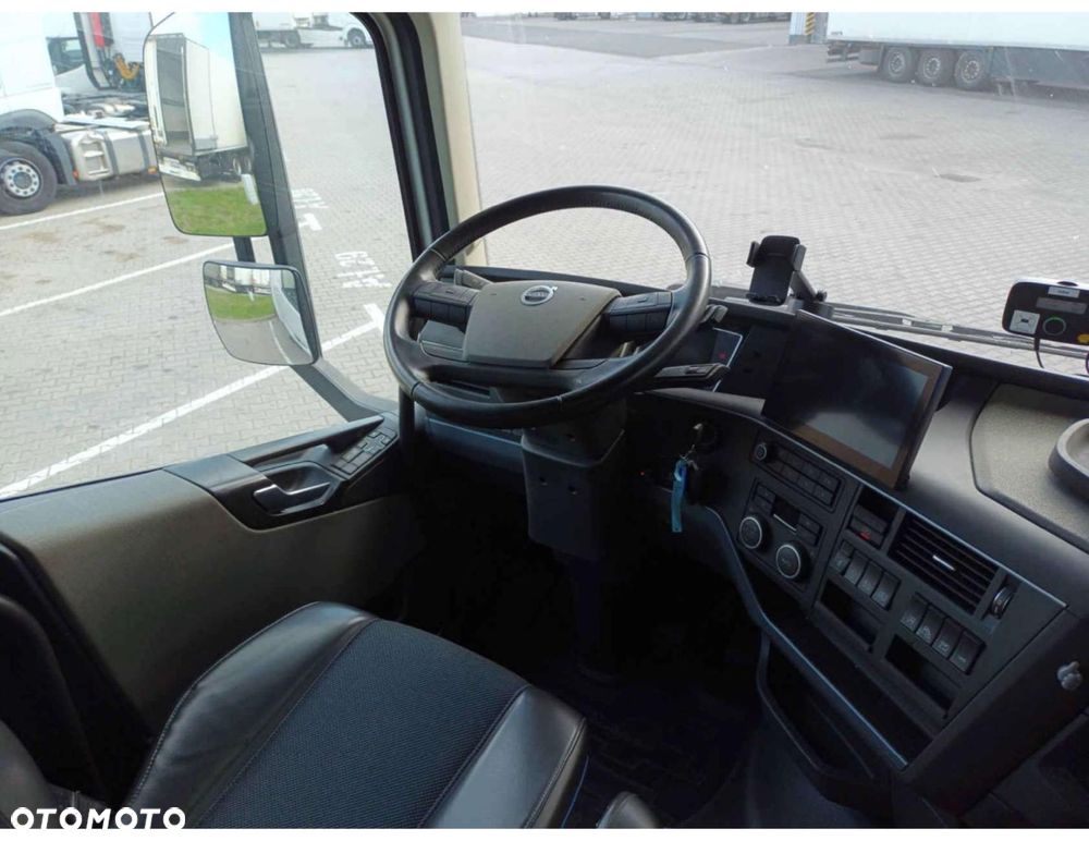 Volvo VOLVO_FH_42T - 8