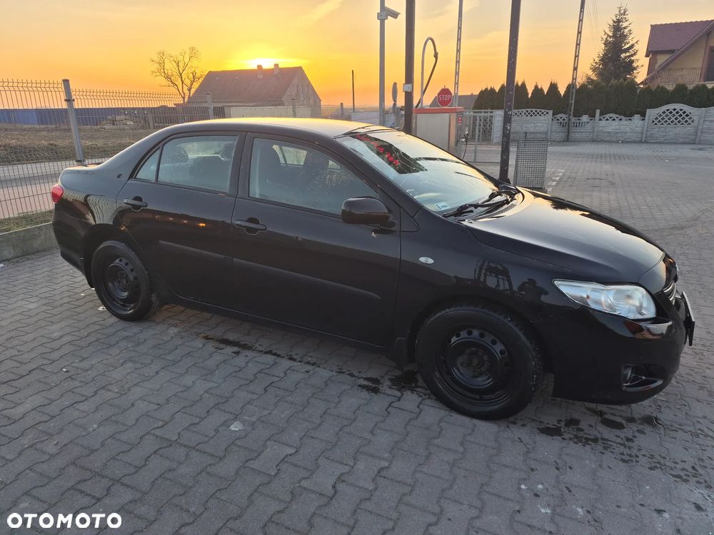 Toyota Corolla - 3