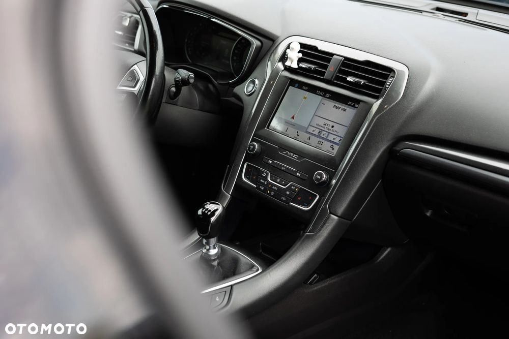 Ford Mondeo 2.0 EcoBlue Titanium - 17