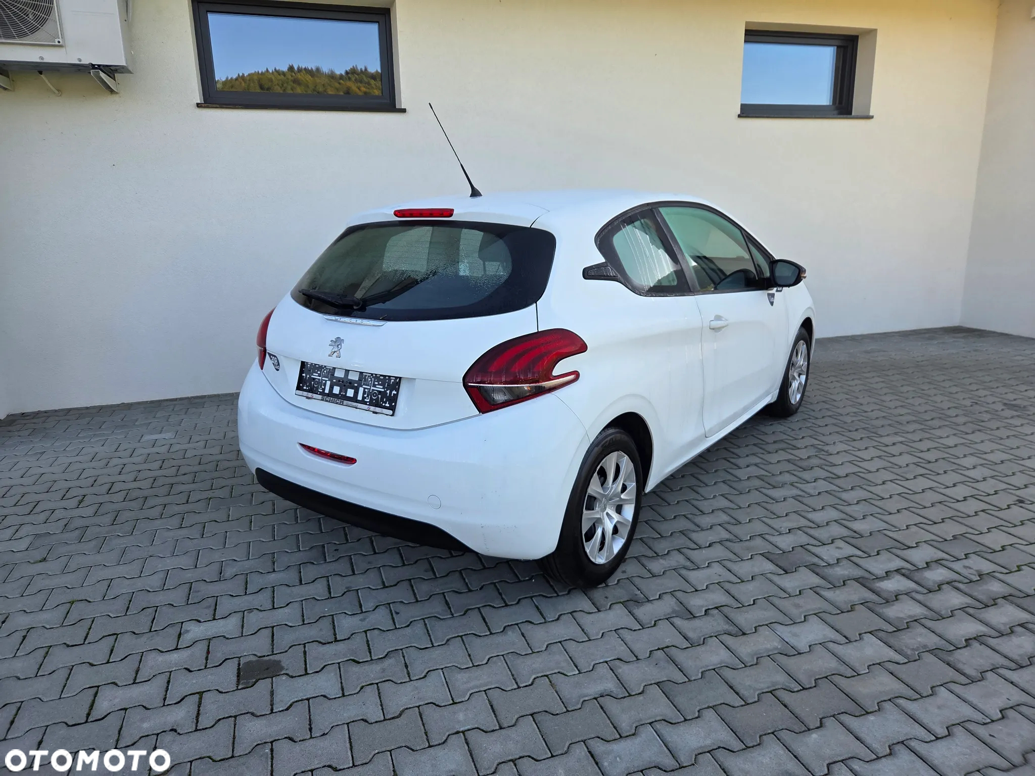 Peugeot 208 - 3