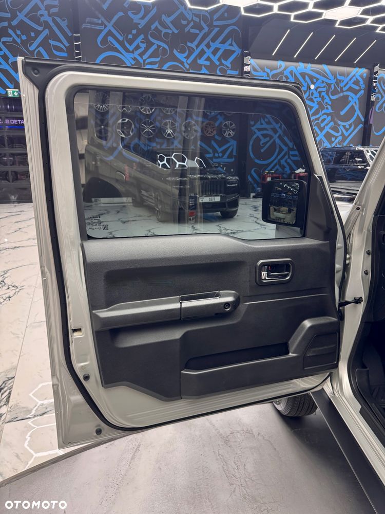 Suzuki Jimny - 26