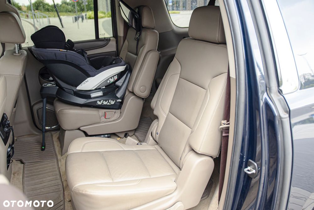 Chevrolet Suburban - 18
