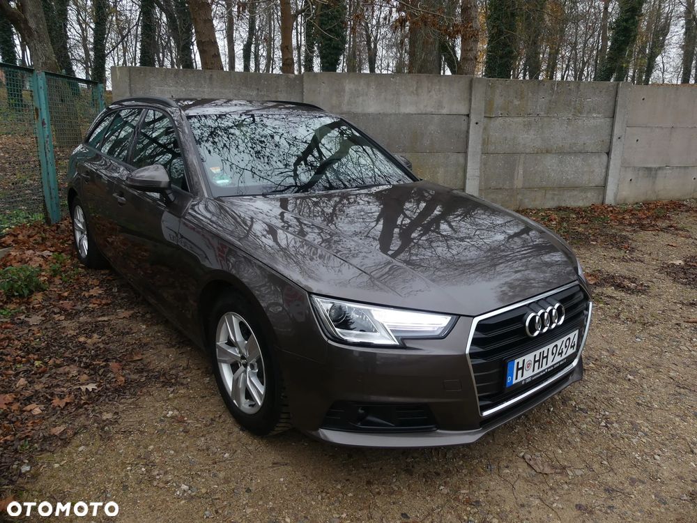 Audi A4 Avant 2.0 TDI - 10