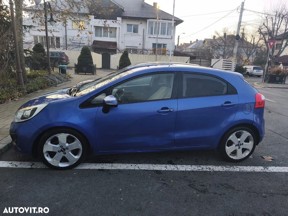 Kia Rio 1.4 CRDI Fifa World Cup Edition - 14