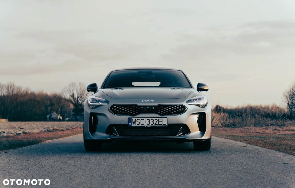 Kia Stinger - 3