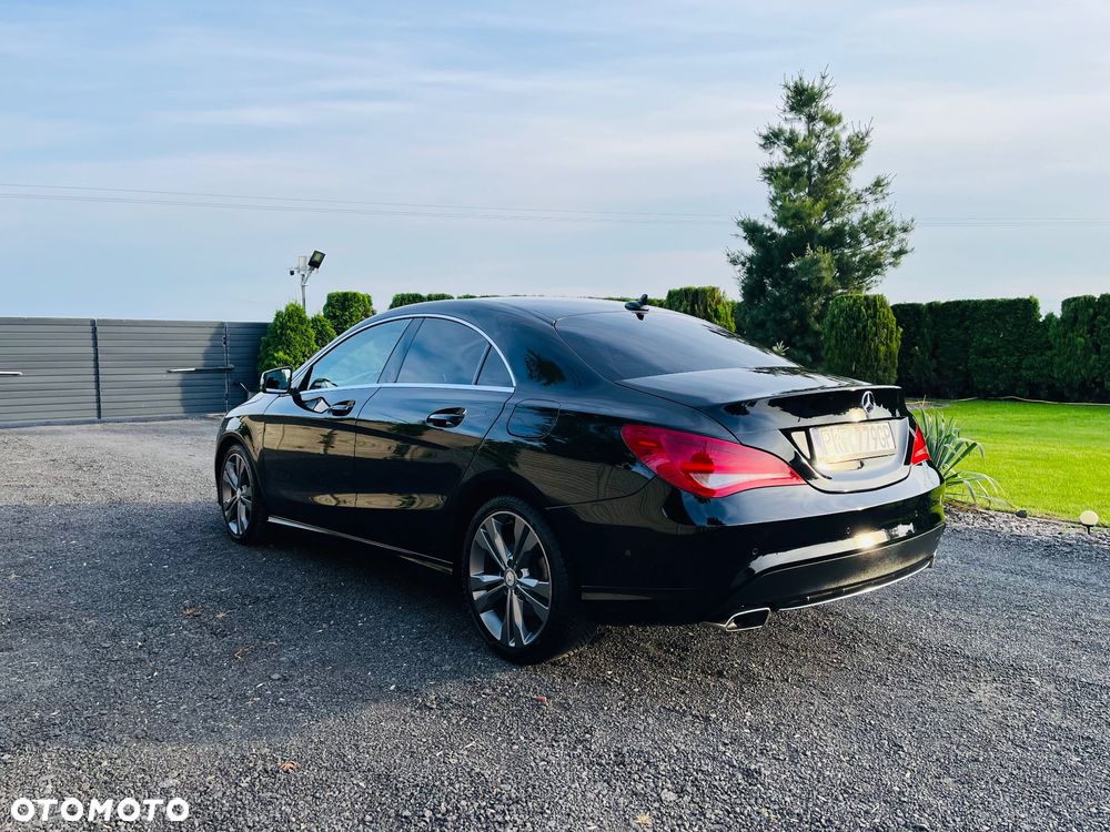 Mercedes-Benz CLA 220 d 7G-DCT Urban - 3