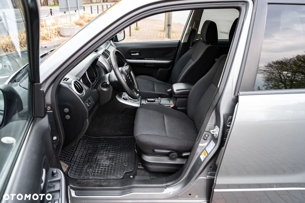 Suzuki Grand Vitara 2.0 Automatik Comfort + - 12