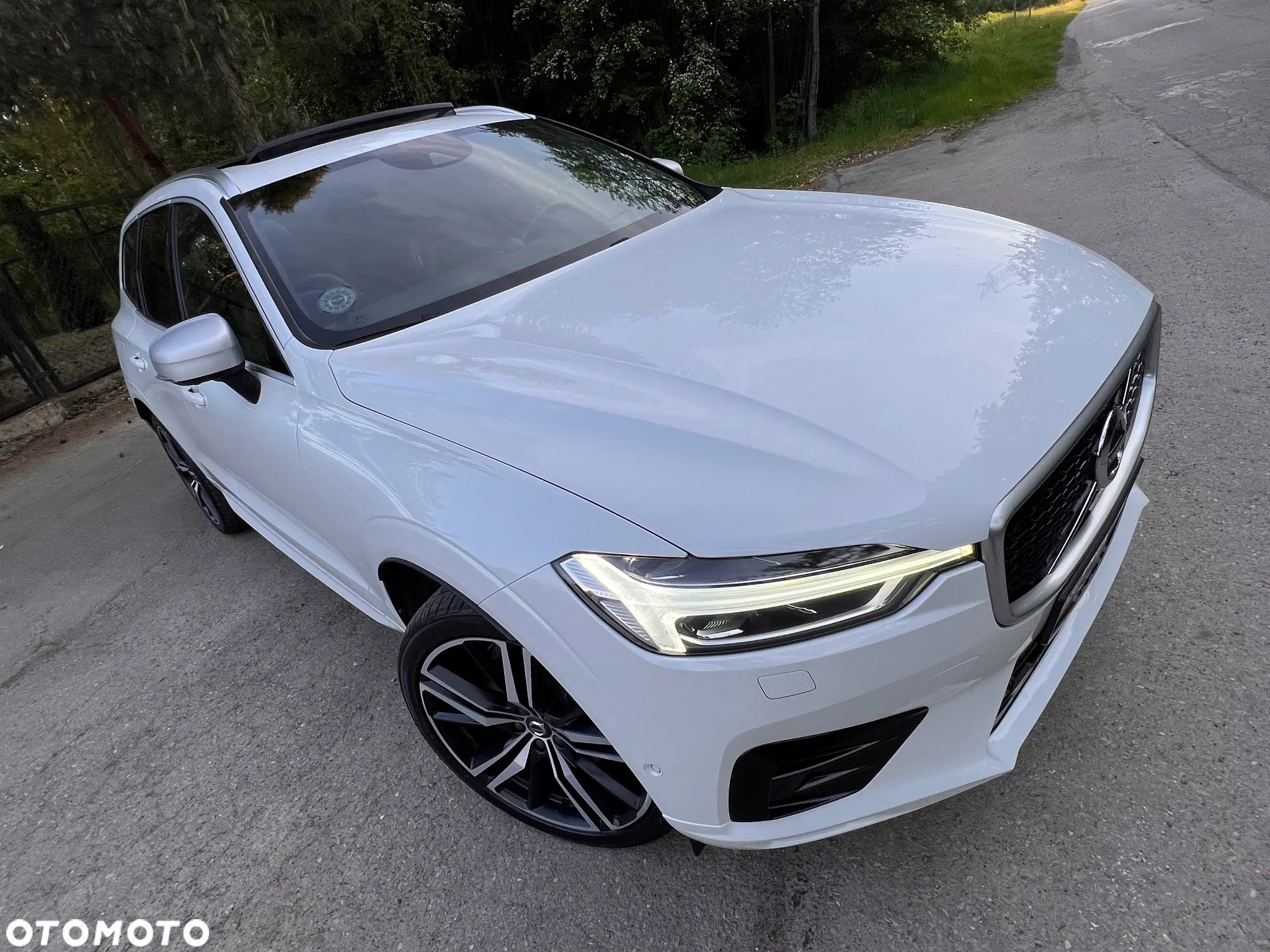 Volvo XC 60 D5 AWD R-Design - 12