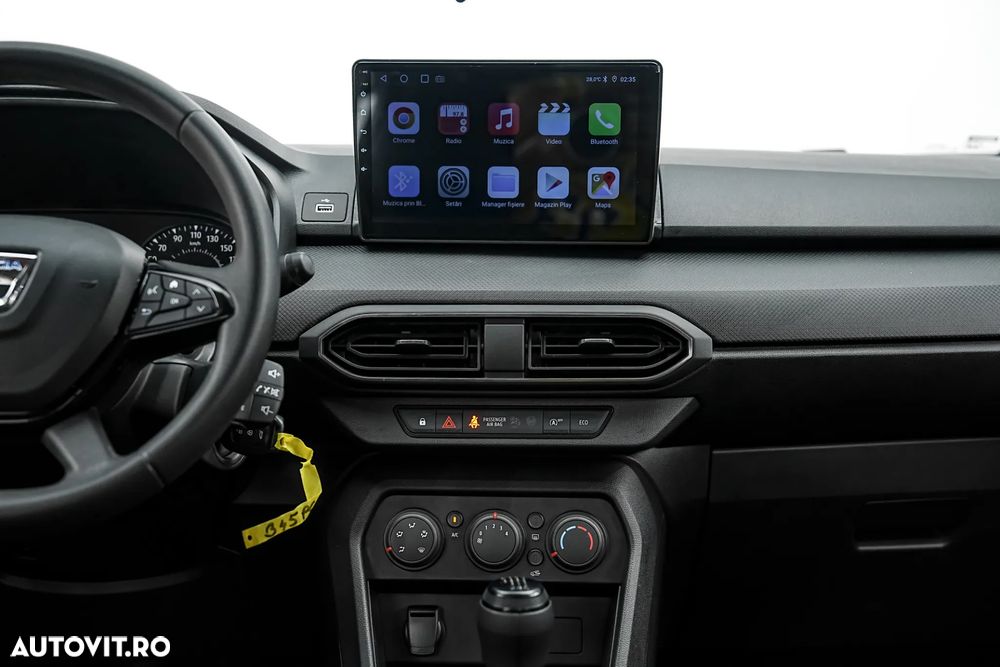 Dacia Logan TCe 90 Essential - 28