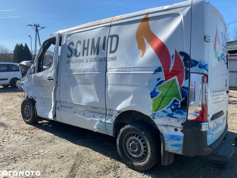 Mercedes-Benz Sprinter - 8