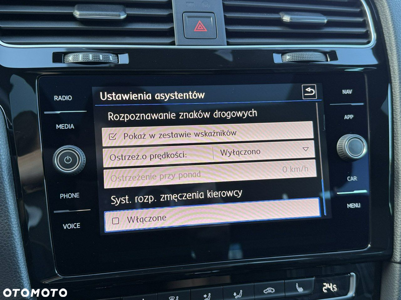 Volkswagen Golf - 30