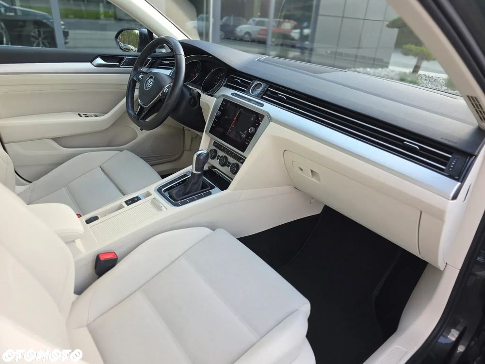 Volkswagen Passat 1.5 TSI EVO Highline DSG - 16